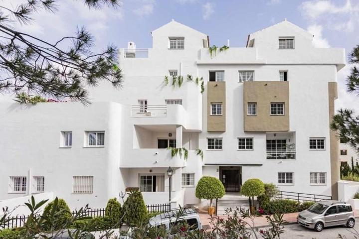 Aticos en venta en Marbella, Puerto - Puerto Banús photo 0