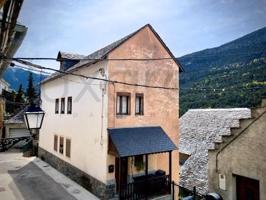 Casa en venta en Vielha e Mijaran photo 0