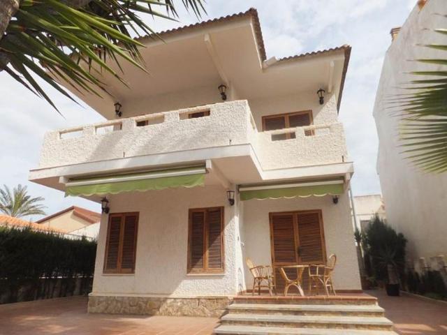 Chalet en venta en Pilar de la Horadada, Torre de la Horadada photo 0