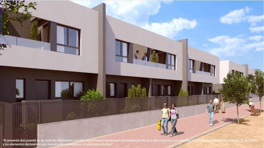 Adosada en venta en Murcia, Murcia photo 0