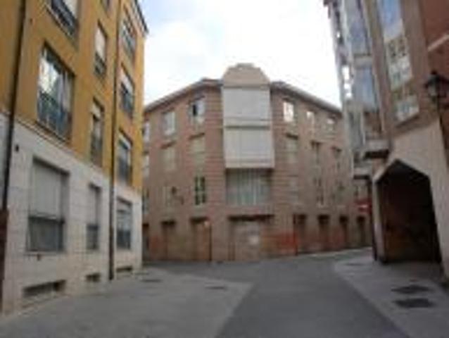 Local comercial en venta en Palencia, DEL SANTO PEDRO C-V C- ARBOL DEL PARAISO, 34001 photo 0