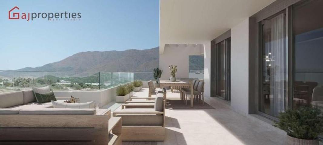 Piso en venta en Estepona, Estepona Puerto photo 0