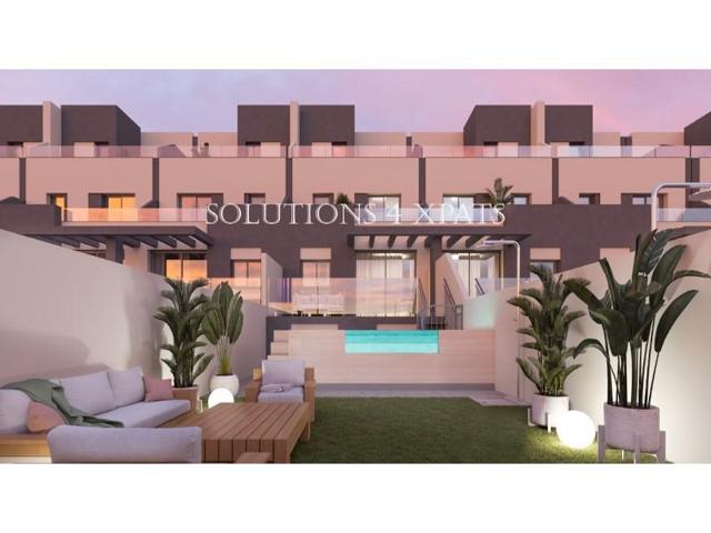 Casa en venta en Torrox photo 0