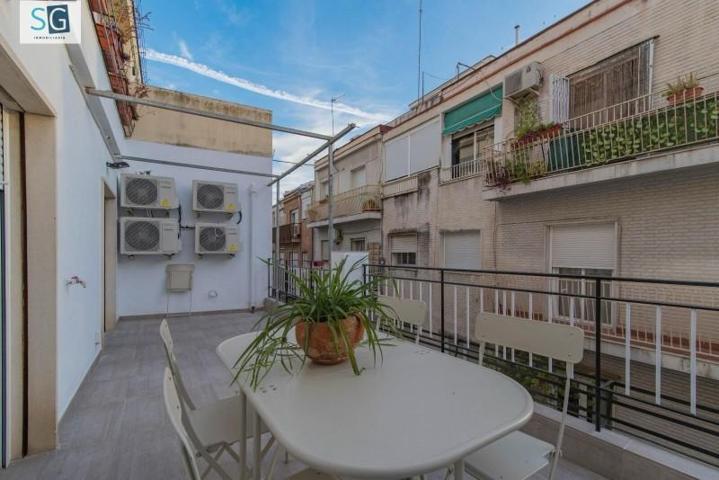 Aticos en venta en Granada, Alhamar photo 0