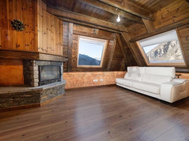 Duplex en venta en Naut Aran photo 0