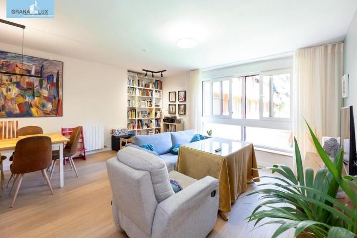 Piso en venta en Granada, Plaza de toros photo 0