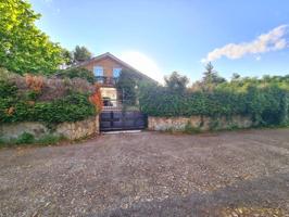 Chalet en venta en Teo photo 0