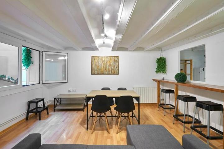 Piso en venta en Barcelona, El Gòtic photo 0