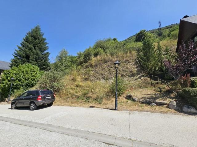 Terreno en venta en Vielha e Mijaran photo 0