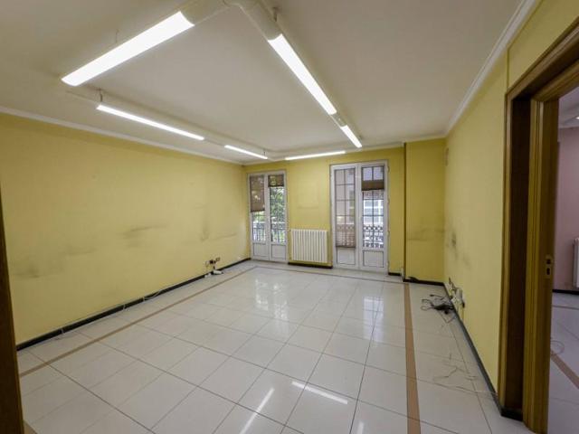 Local comercial en venta en Lugo, Centro photo 0