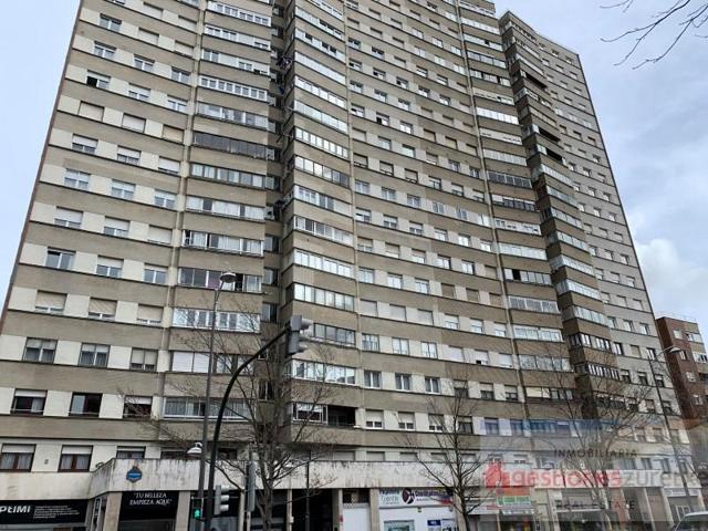 Piso en venta en Bilbao, Artatzu - Larraskitu photo 0