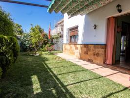 Chalet en venta en Torre del Mar photo 0