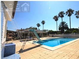 Chalet en venta en Novelda photo 0