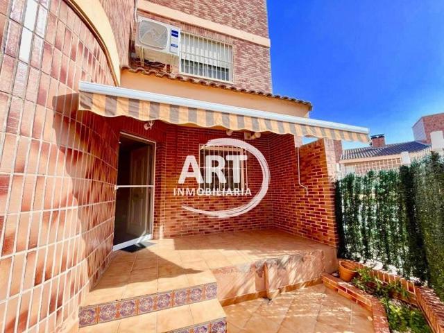 Adosada en venta en Riba-roja de Túria photo 0