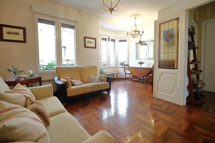 Piso en venta en Gijón, Gijón photo 0