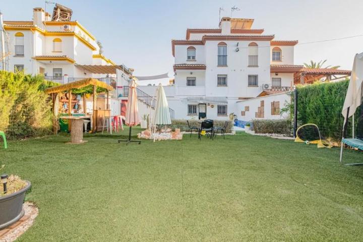 Bungalow en venta en Peligros, Urb. monteluz photo 0