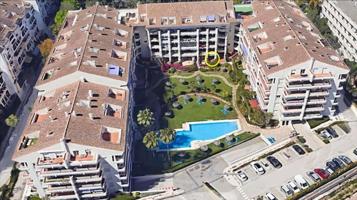 Apartamento en venta en Marbella, Nagueles photo 0