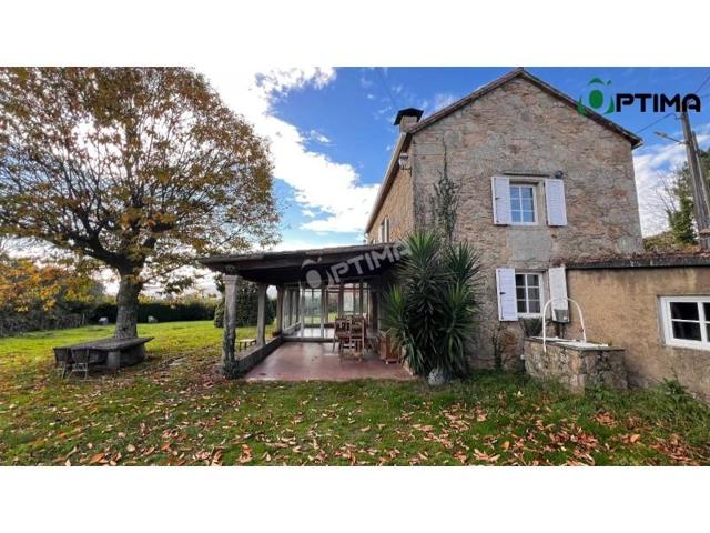 Chalet en venta en Amés photo 0