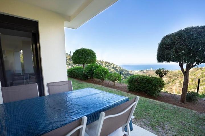 Planta baja en venta en Marbella, Los Monteros photo 0