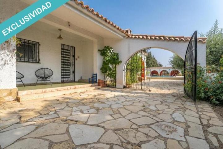 Casa con terreno en venta en Mont-roig del Camp photo 0