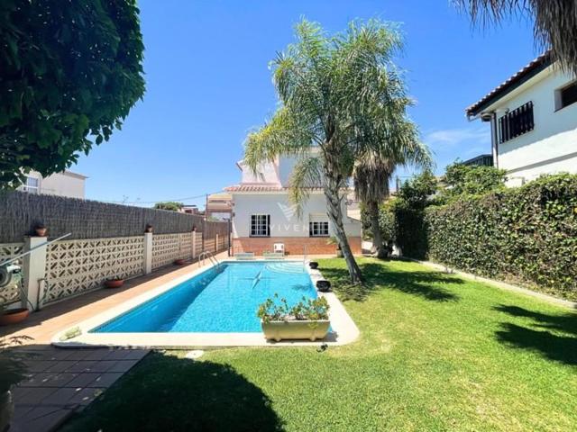 Chalet en venta en Segur de Calafell, Centro photo 0