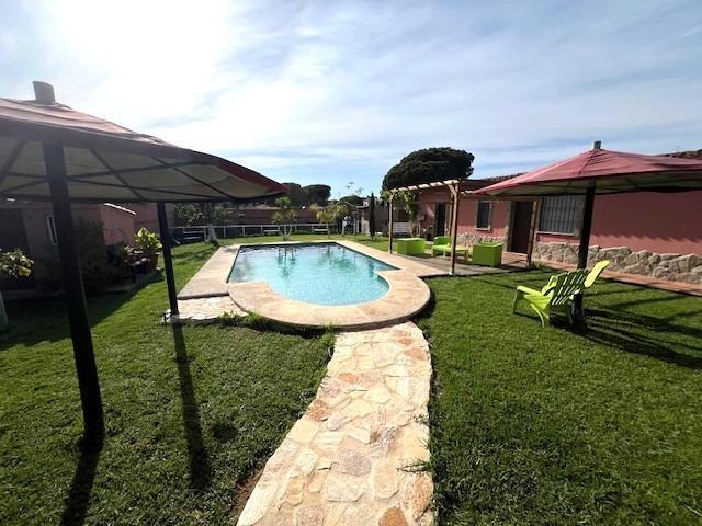 Chalet en venta en Chiclana de la Frontera, La rana verde photo 0