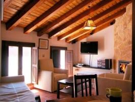 Edificio en venta en Santibáñez de la Sierra, Santibáñez de la sierra photo 0