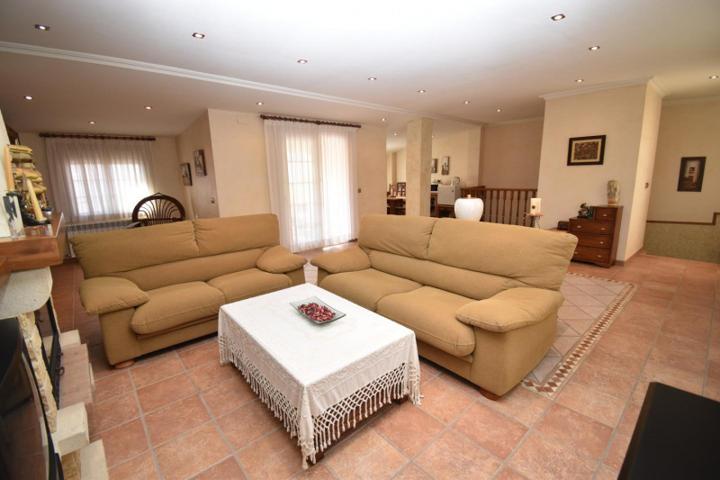 Chalet en venta en Santa Pola, Calle Margarita Bascuñana, 03130 photo 0