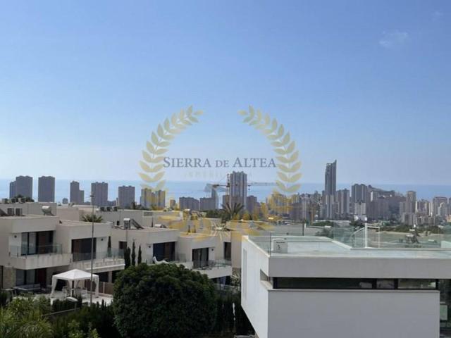 Chalet en venta en Finestrat photo 0