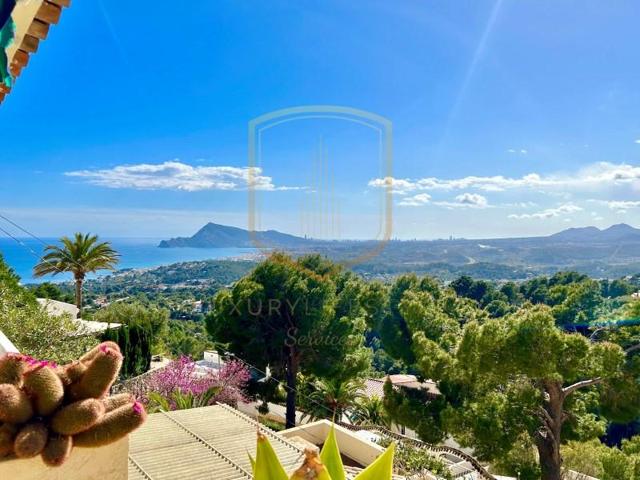 Chalet en venta en Altea photo 0