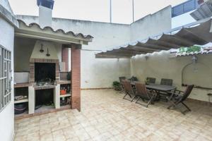 Casa en venta en Sabadell, Semicentro photo 0