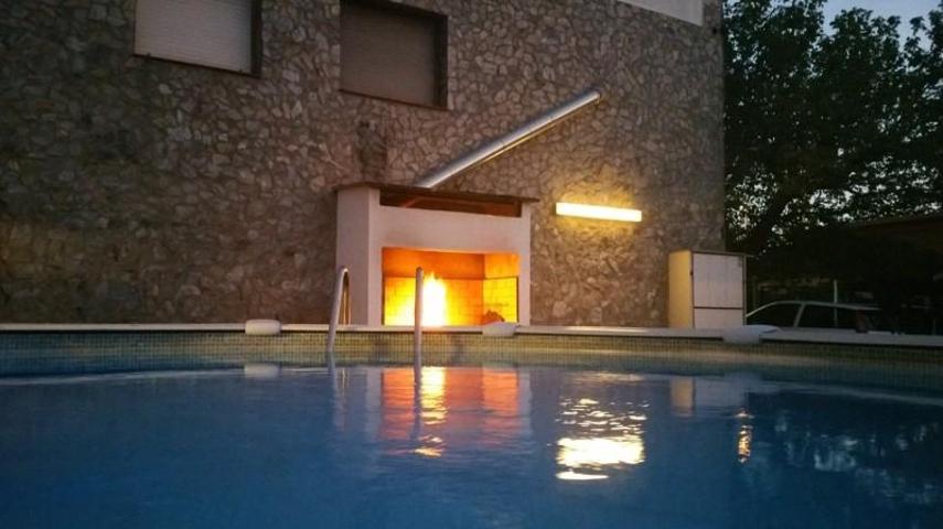 Chalet en venta en Castellbisbal photo 0