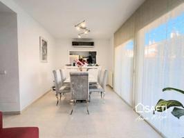 Adosada en venta en Celrà photo 0