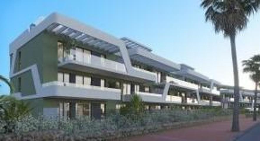 Apartamento en venta en Mijas, Calaburra - chaparral photo 0