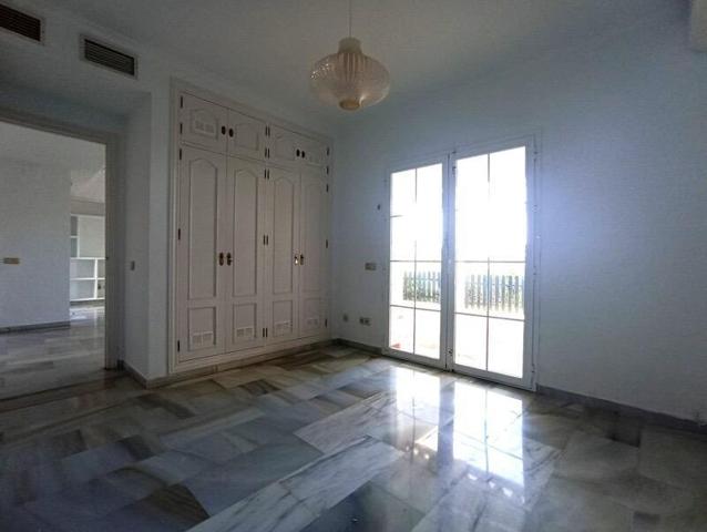 Adosada en venta en Manilva, Manilva photo 0