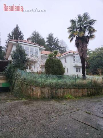 Chalet en venta en Ferrol, Ferrol photo 0