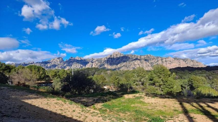 Casa con terreno en venta en Esparreguera, Can folsalba photo 0