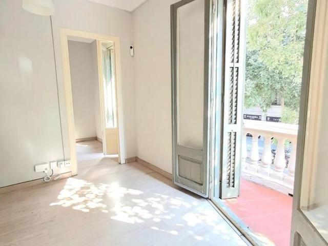 Apartamento en venta en Barcelona photo 0