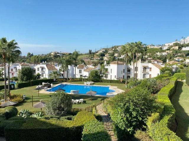 Apartamento en venta en Benahavís, Los arqueros photo 0