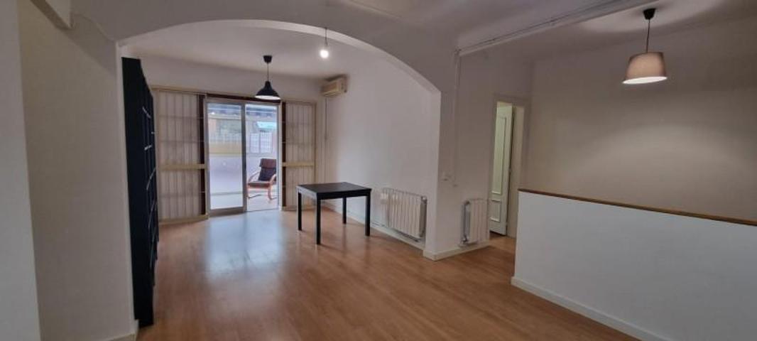 Piso en venta en Barcelona, Les Corts photo 0