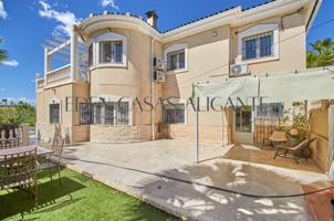 Chalet en venta en Mutxamel, Valle del Sol - Rio Park photo 0