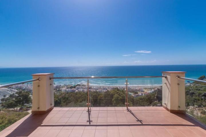 Piso en venta en Manilva photo 0