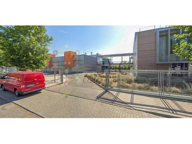 Nave industrial en venta en Alcalá de Henares photo 0