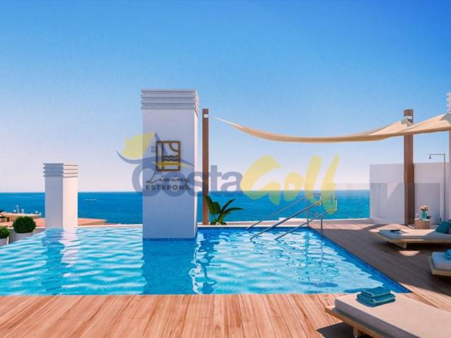 Apartamento en venta en Estepona photo 0