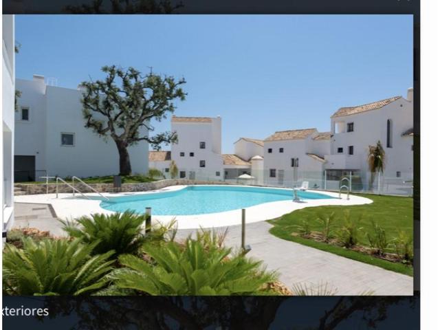 Duplex en venta en Marbella, Alto de los Monteros photo 0