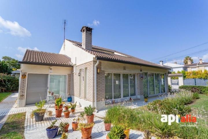 Casa en venta en Cambrils, Vilafortuny photo 0