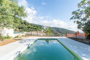 Casa en venta en Tordera photo 0