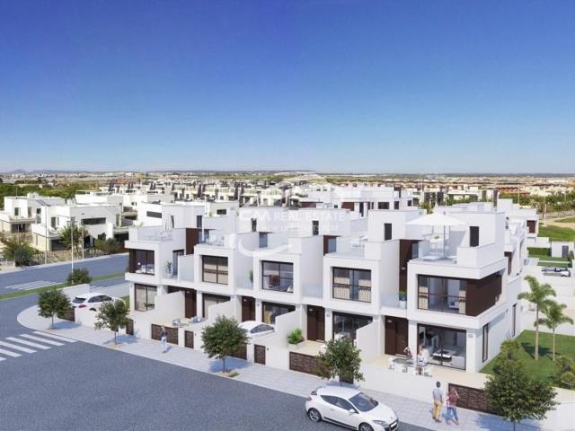 Casa en venta en Pilar de la Horadada photo 0