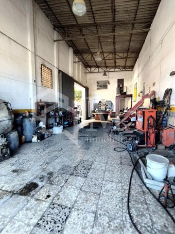 Nave industrial en venta en Vélez-Málaga photo 0