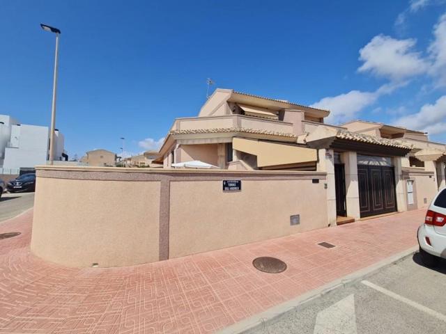 Chalet en venta en Torrevieja, Punta prima photo 0